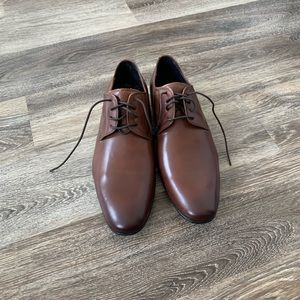 NEW Kenneth Cole brown dress shoes 9